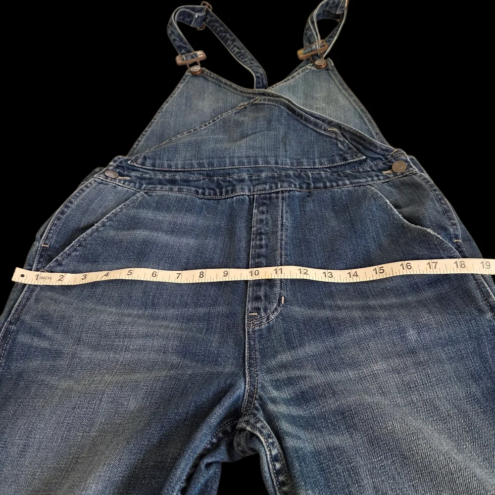 Women's GAP 1969 Blue Denim V-Neck Bib Overalls. Size 28R. Full length. - Picture 14 of 16